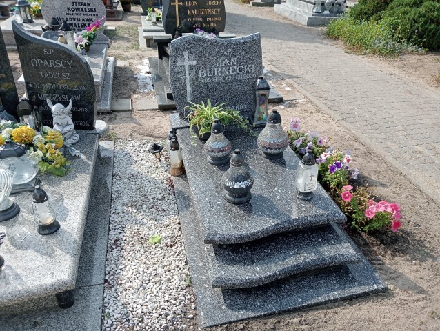 Grób Alicja Burnecka