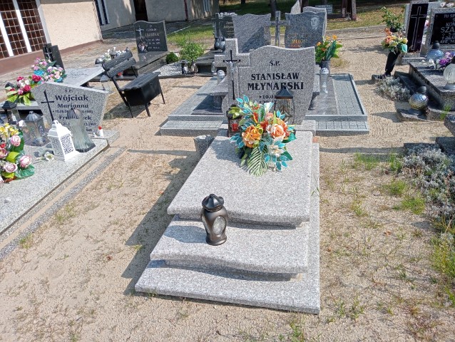 Grób Stanisław Młynarski